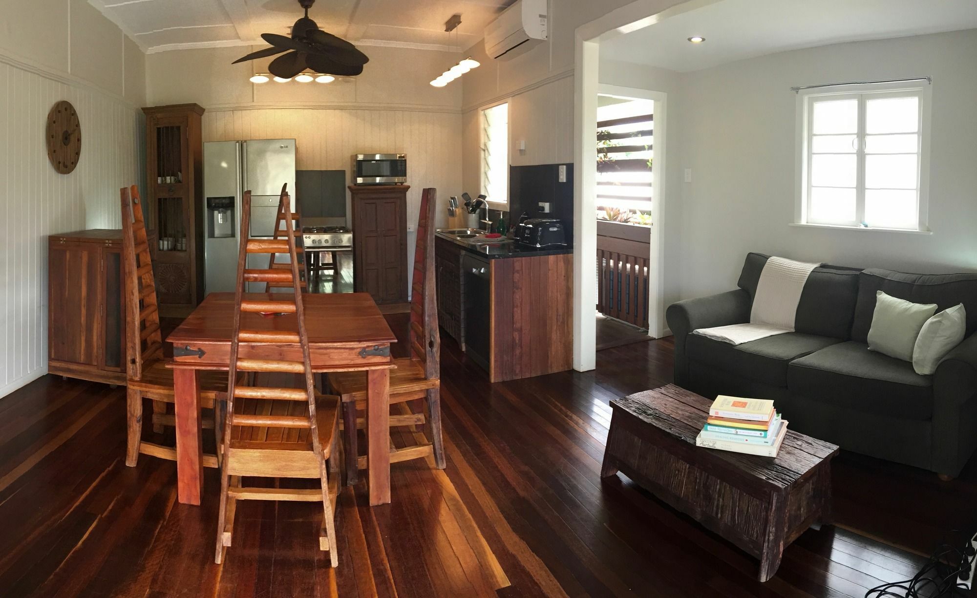 Апарт отель Five 3 Five Urangan Экстерьер фото