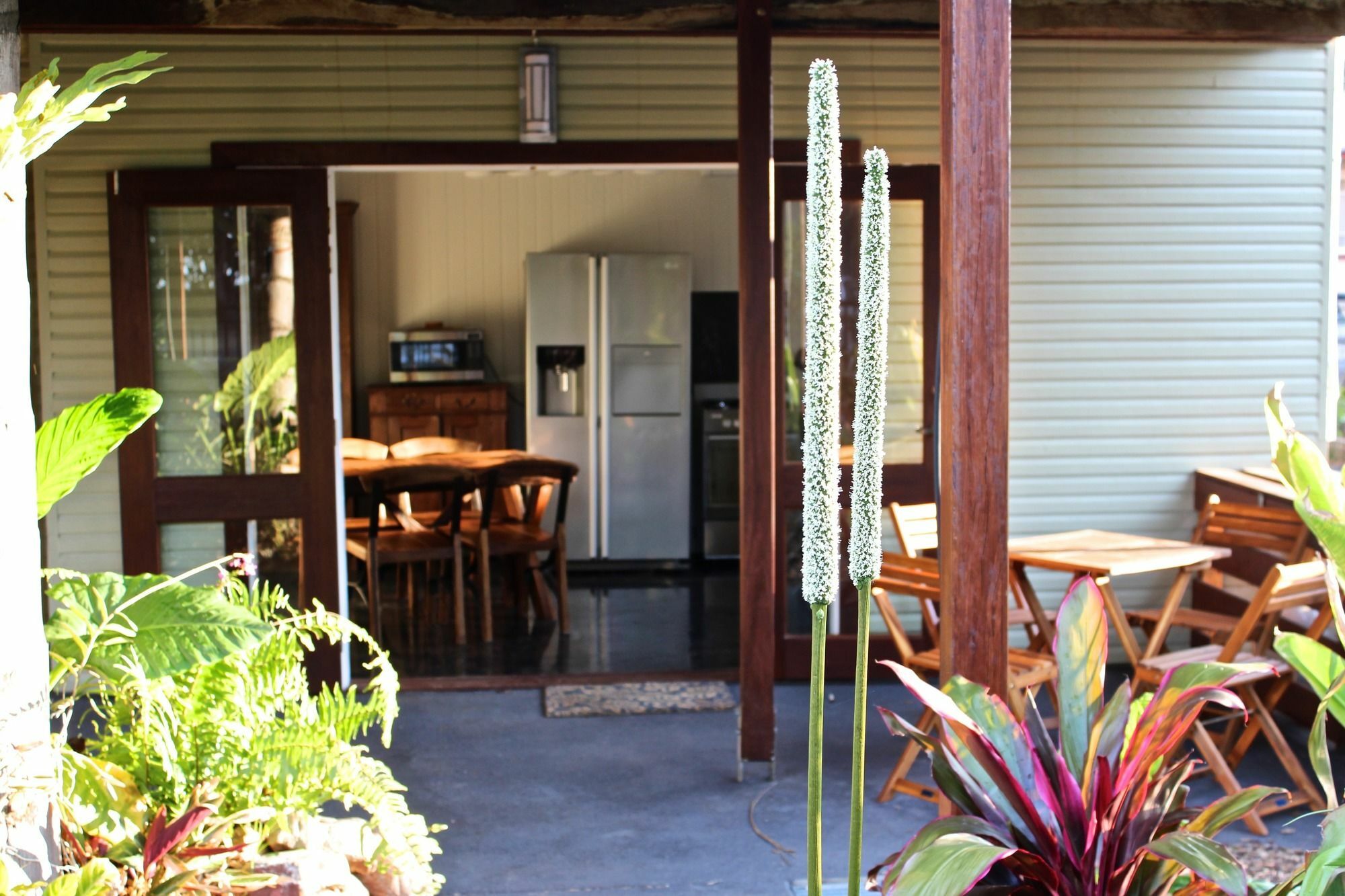 Апарт отель Five 3 Five Urangan Экстерьер фото